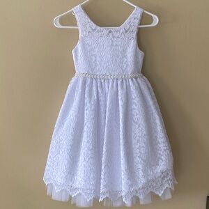 AMERICAN PRINCESS White Lace Sleeveless Formal Dress with Pearl Waist De…
